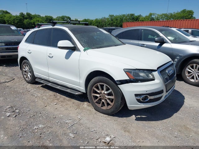 Salvage Audi Q5 Image