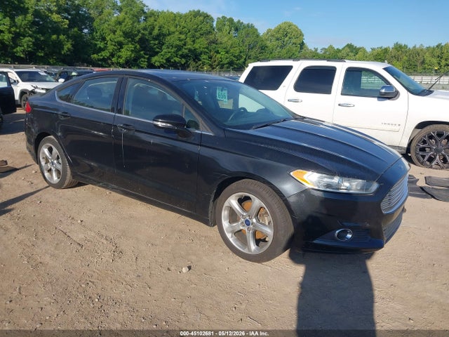 Salvage Ford Fusion Image