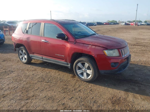 Salvage Jeep Compass Image