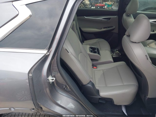 INFINITI Qx Luxe