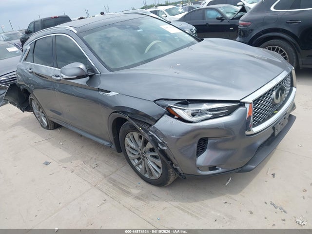 Salvage INFINITI Qx Image