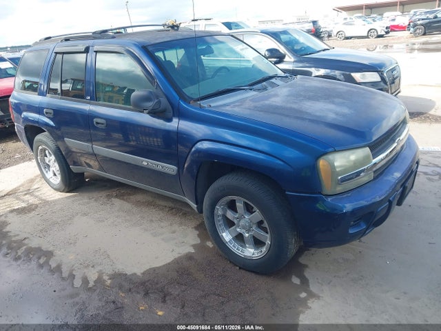 Salvage Chevrolet Trailblazer Image