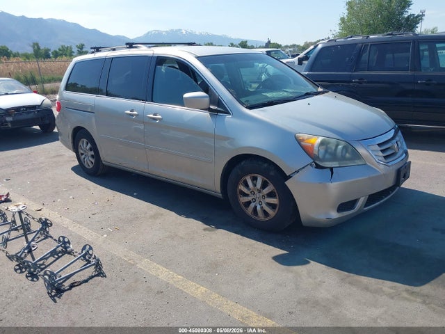Salvage Honda Odyssey Image