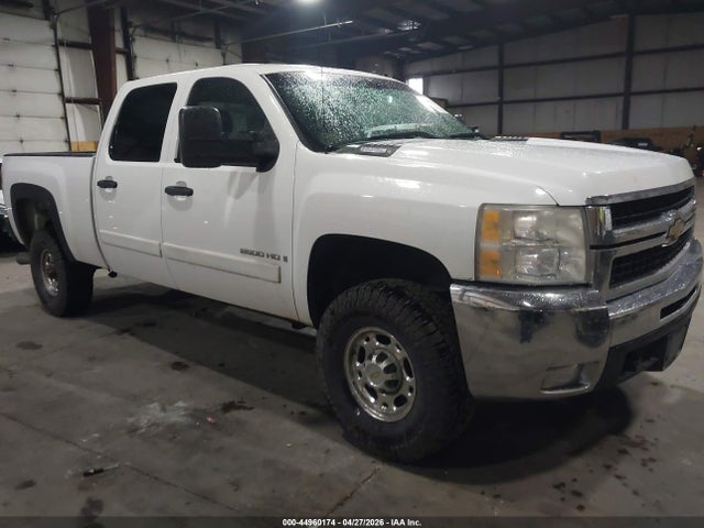 Salvage Chevrolet Silverado 2500 Image