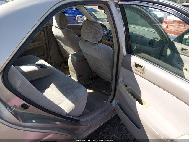Toyota Camry Le