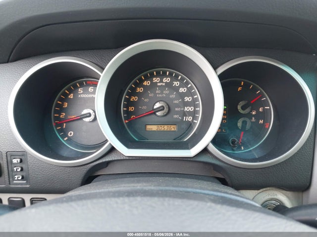 Toyota 4Runner Limited V8