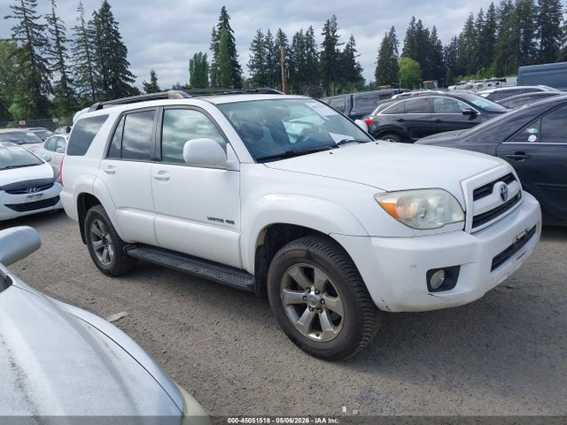 Toyota 4Runner Limited V8