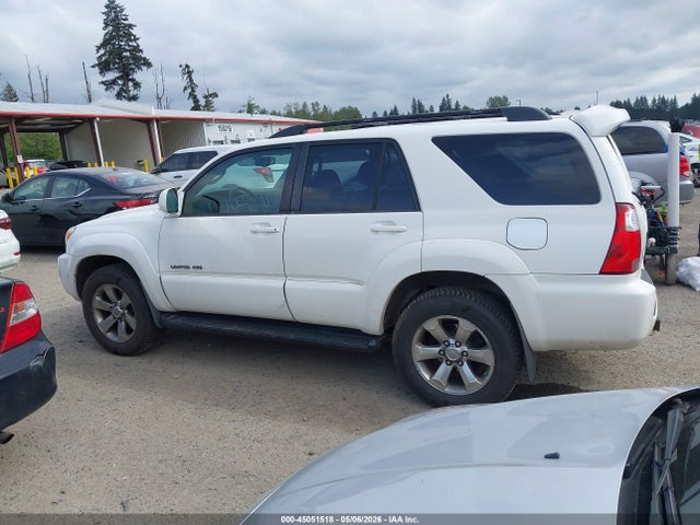 Toyota 4Runner Limited V8