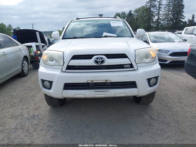 Toyota 4Runner Limited V8