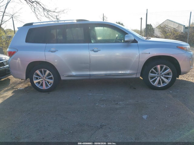Toyota Highlander Limited V6