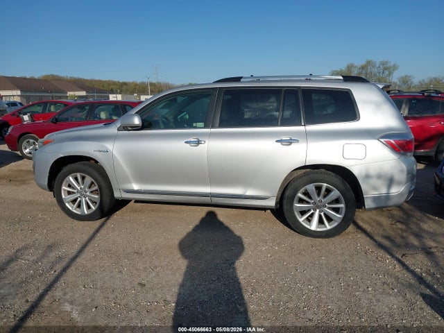 Toyota Highlander Limited V6