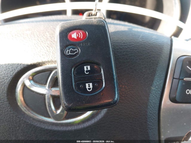 Toyota Highlander Limited V6
