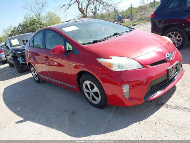 Salvage Toyota Prius Image
