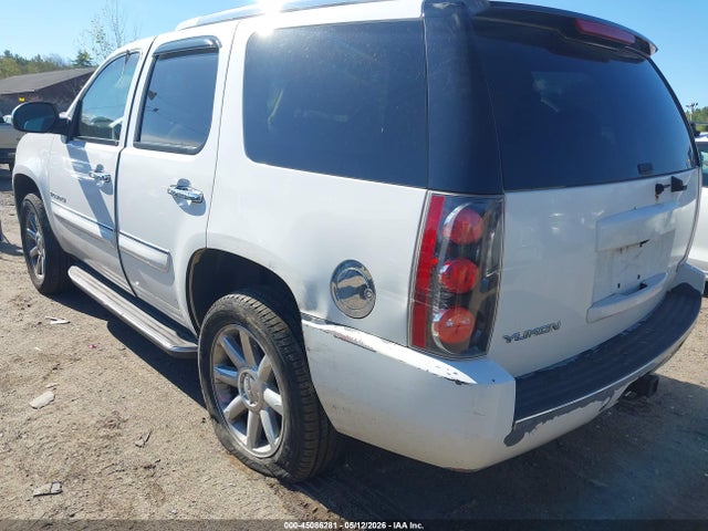 GMC Yukon Denali