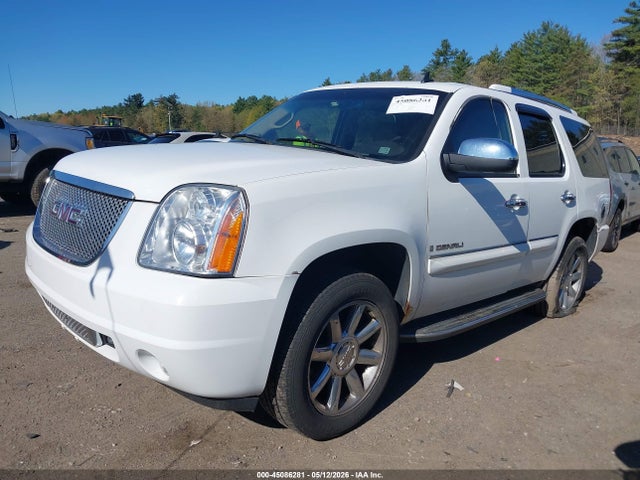 GMC Yukon Denali