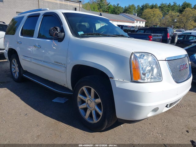Salvage GMC Yukon Image