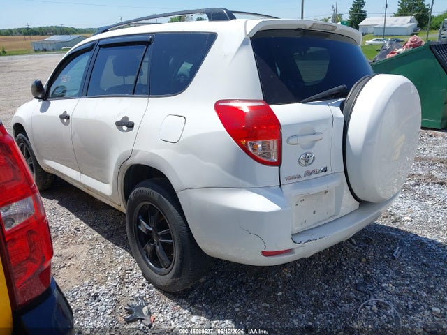 Toyota RAV4 Base V6