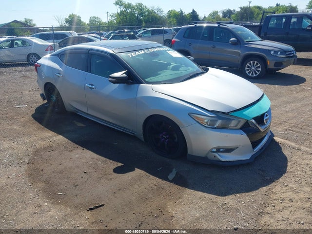Salvage Nissan Maxima Image