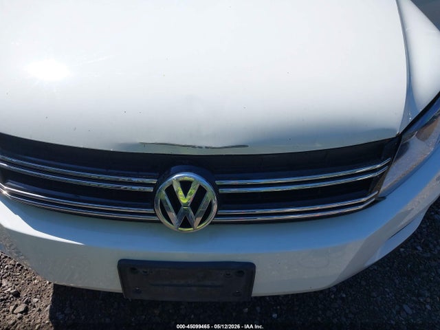 Volkswagen Tiguan S