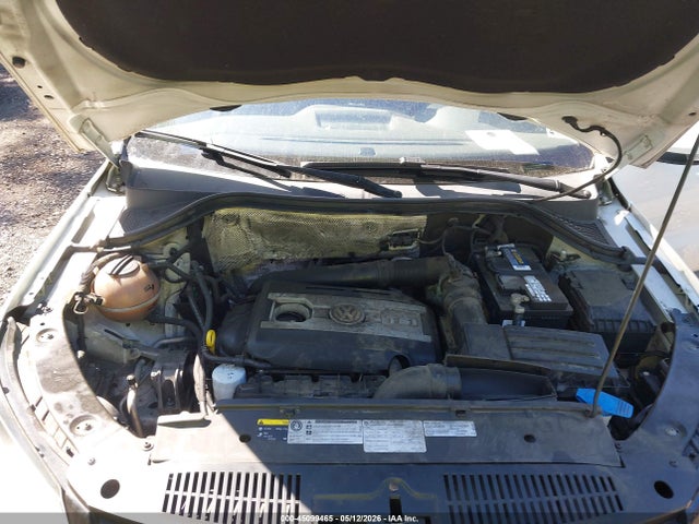 Volkswagen Tiguan S