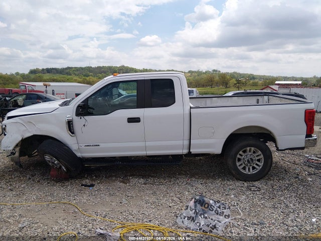 Ford F-250 Xl