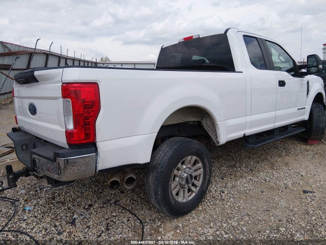 Ford F-250 Xl