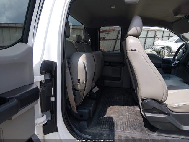 Ford F-250 Xl