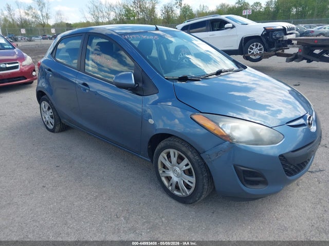 Salvage Mazda Mazda2 Image