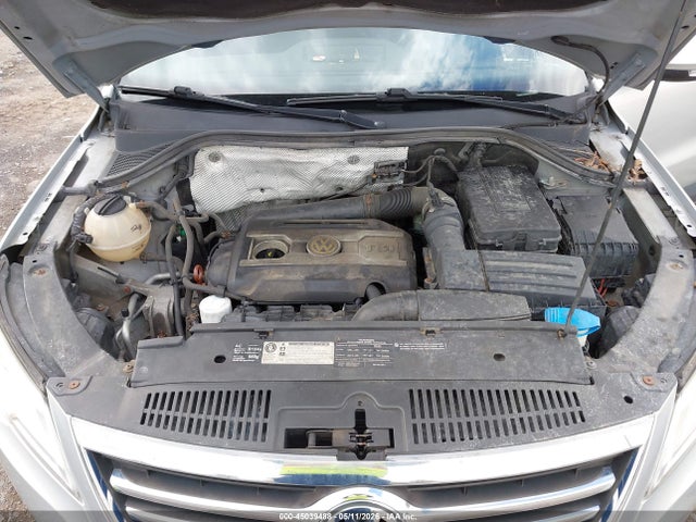 Volkswagen Tiguan S