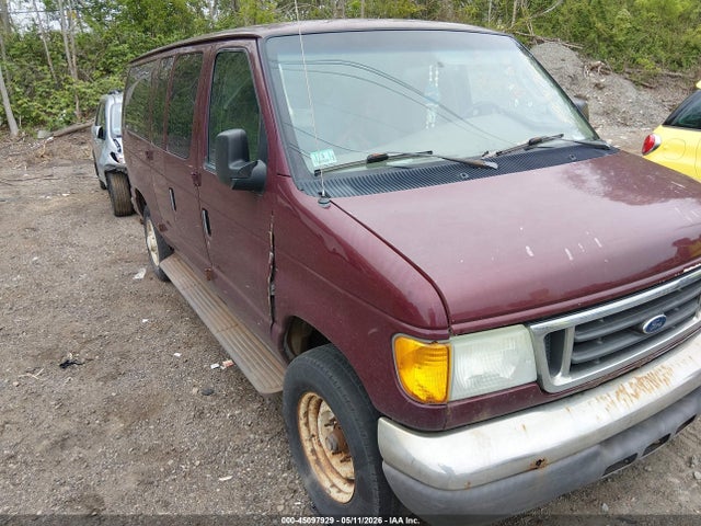 Salvage Ford E-350 Image