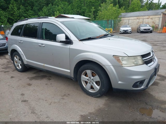 Salvage Dodge Journey Image