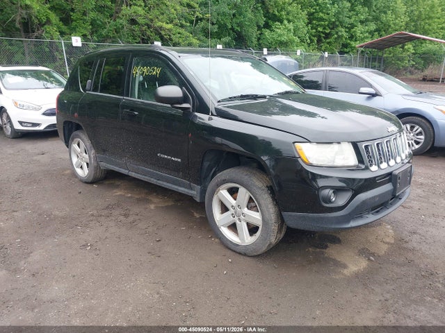 Salvage Jeep Compass Image