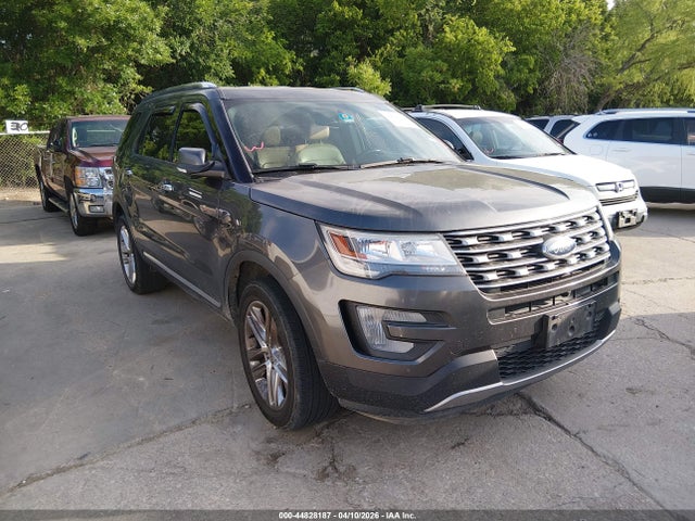 Salvage Ford Explorer Image