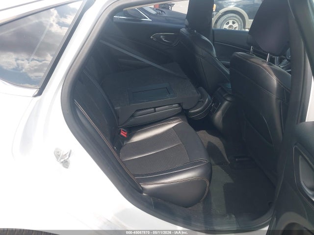 Chrysler 200 C