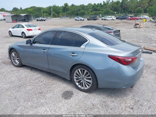 INFINITI Q50 3.0t Luxe