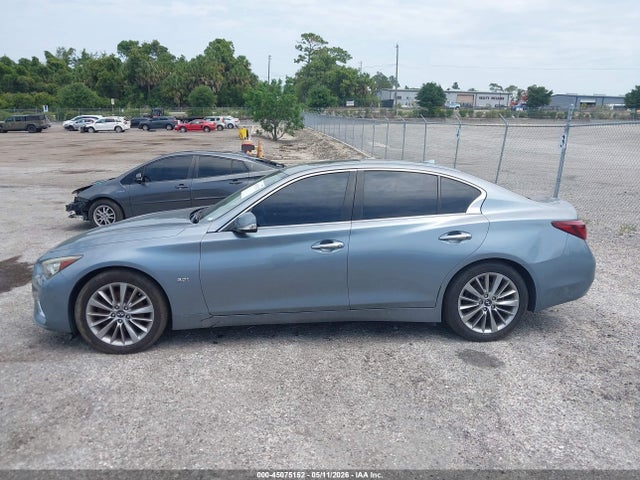 INFINITI Q50 3.0t Luxe