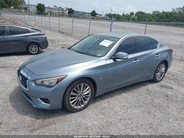INFINITI Q50 3.0t Luxe
