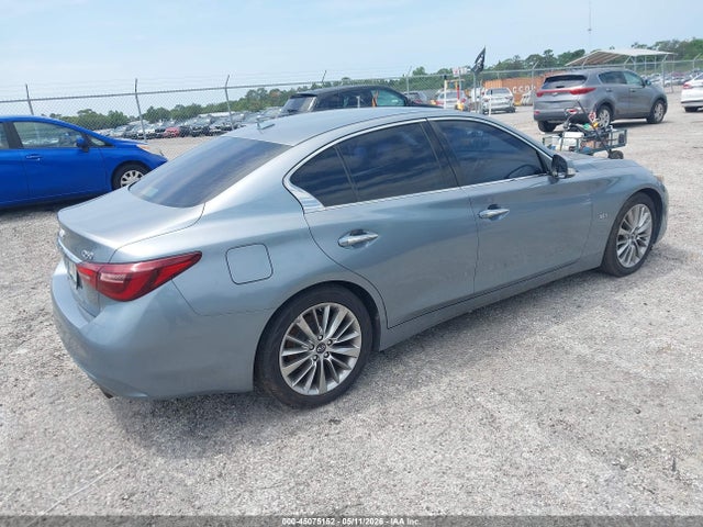 INFINITI Q50 3.0t Luxe