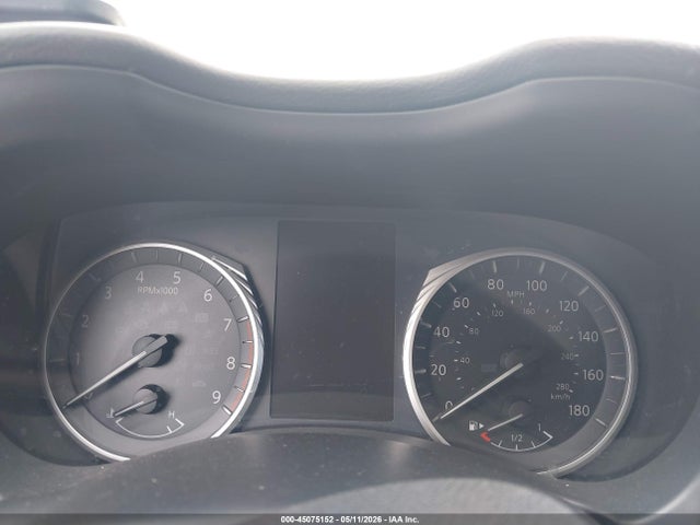 INFINITI Q50 3.0t Luxe