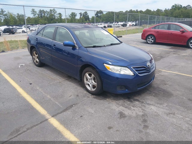 Salvage Toyota Camry Image