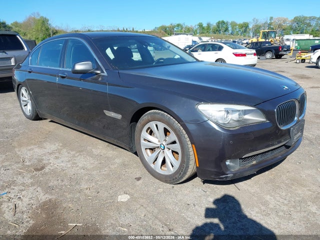 Salvage BMW 7 Series Image