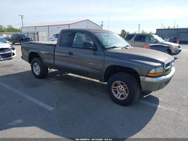 Salvage Dodge Dakota Image