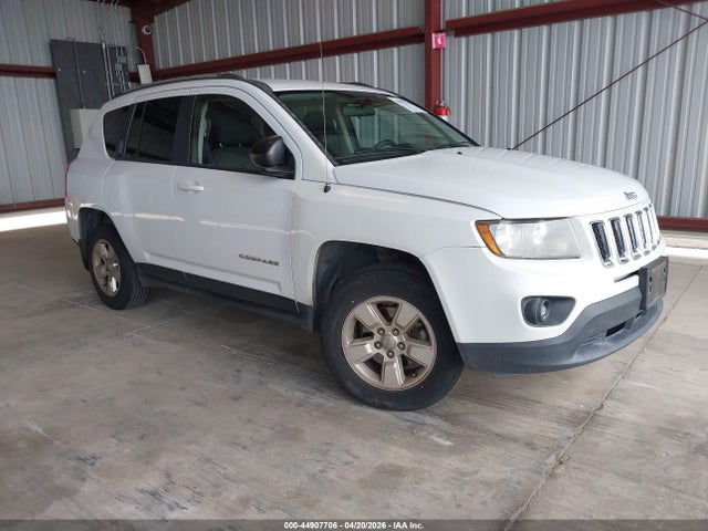 Salvage Jeep Compass Image