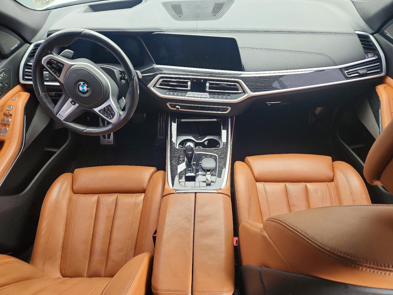 BMW X Series M50i