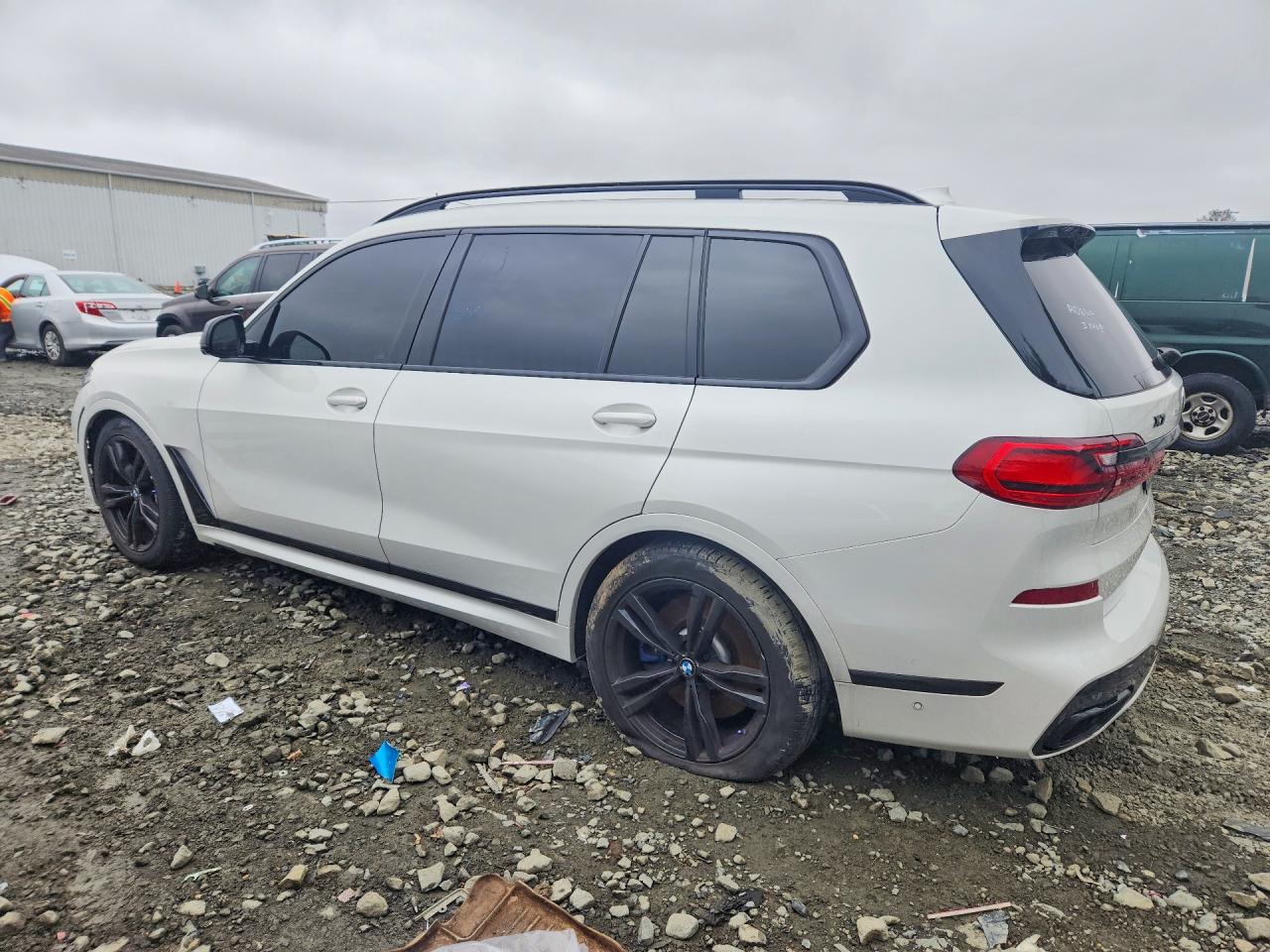BMW X Series M50i