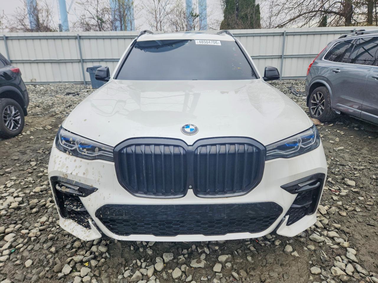 BMW X Series M50i