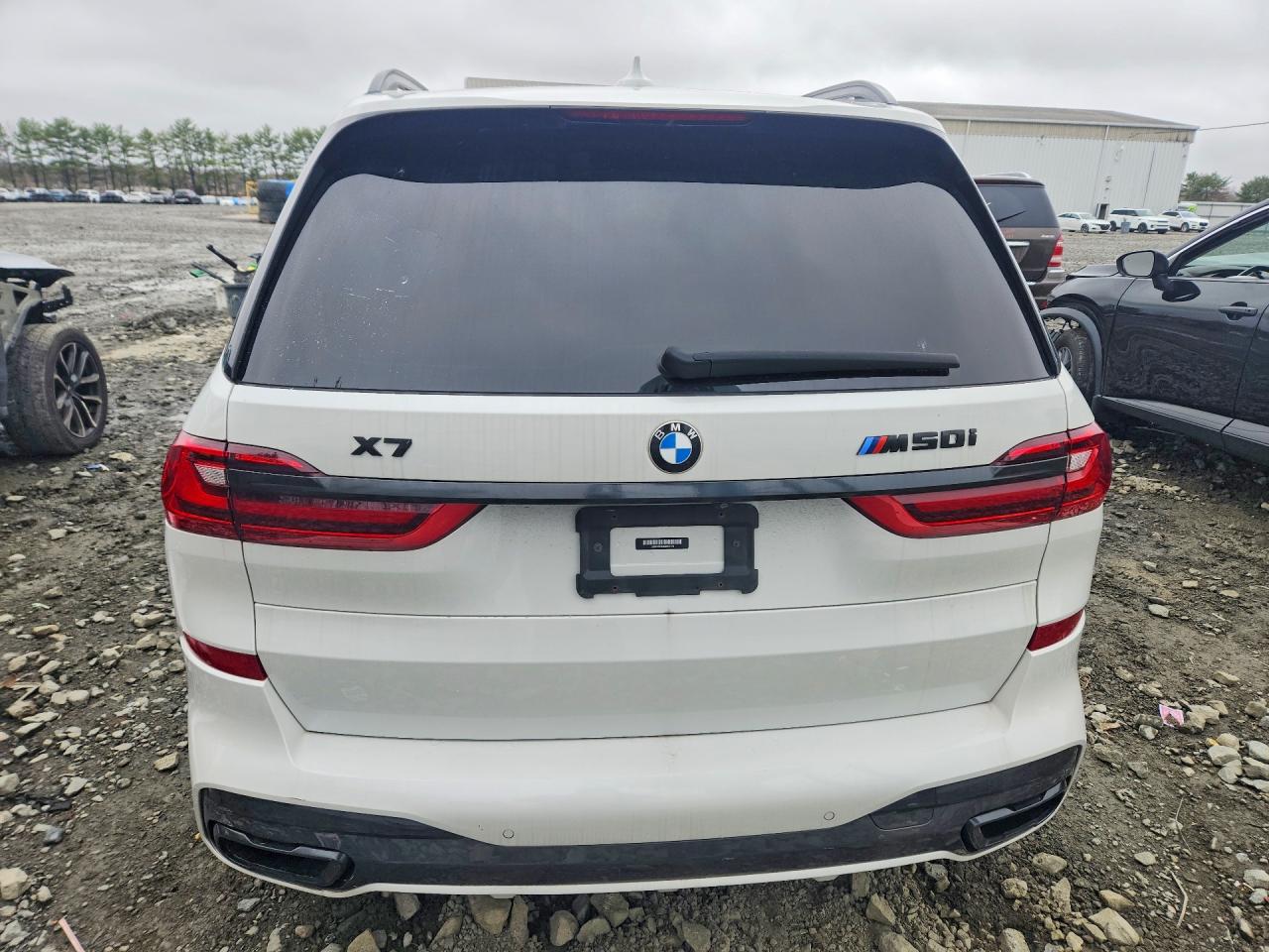 BMW X Series M50i