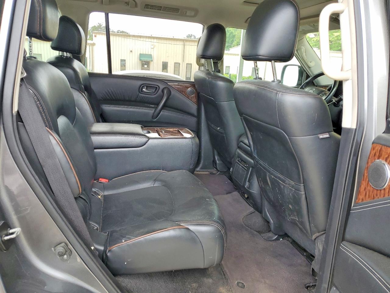 Nissan Armada Sl