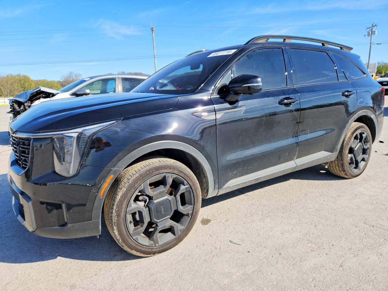 Salvage Kia Sorento Image