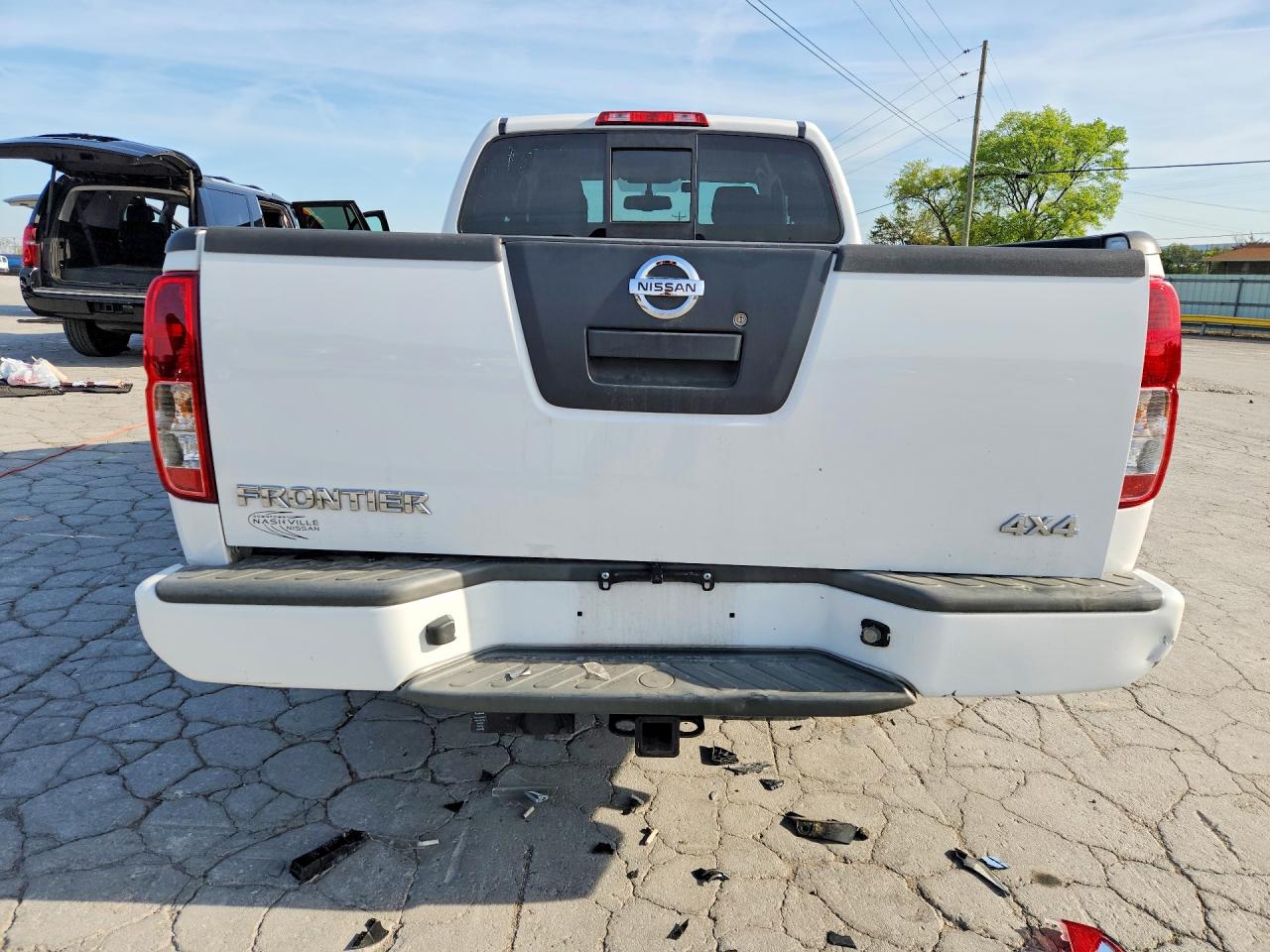 Nissan Frontier Sv V6